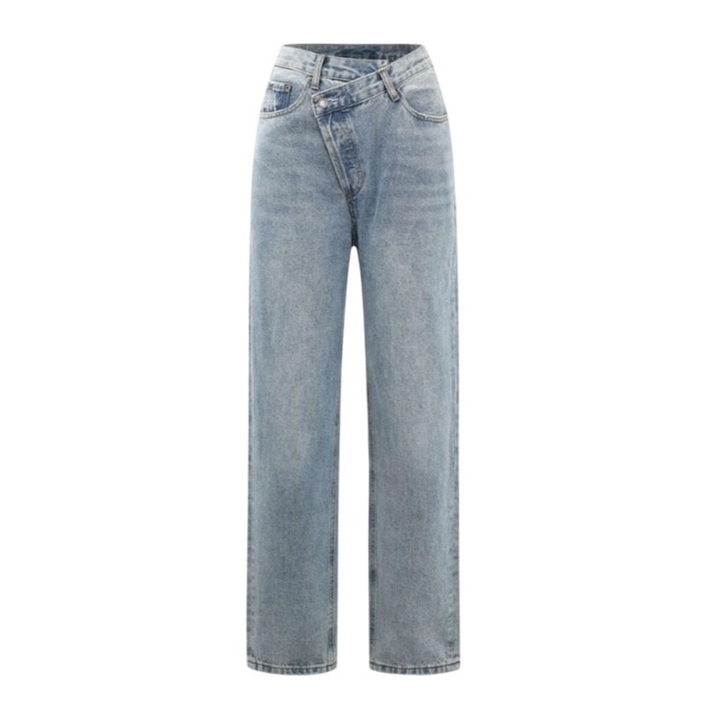 Women’s Light Blue Straight Leg Jeans